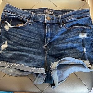 Low rise denim shorts